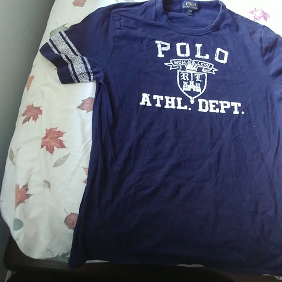 Shirt - Picture 3 of 4